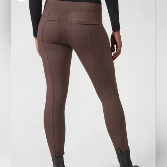 Athleta Delancey Tight - Picture 2 of 8
